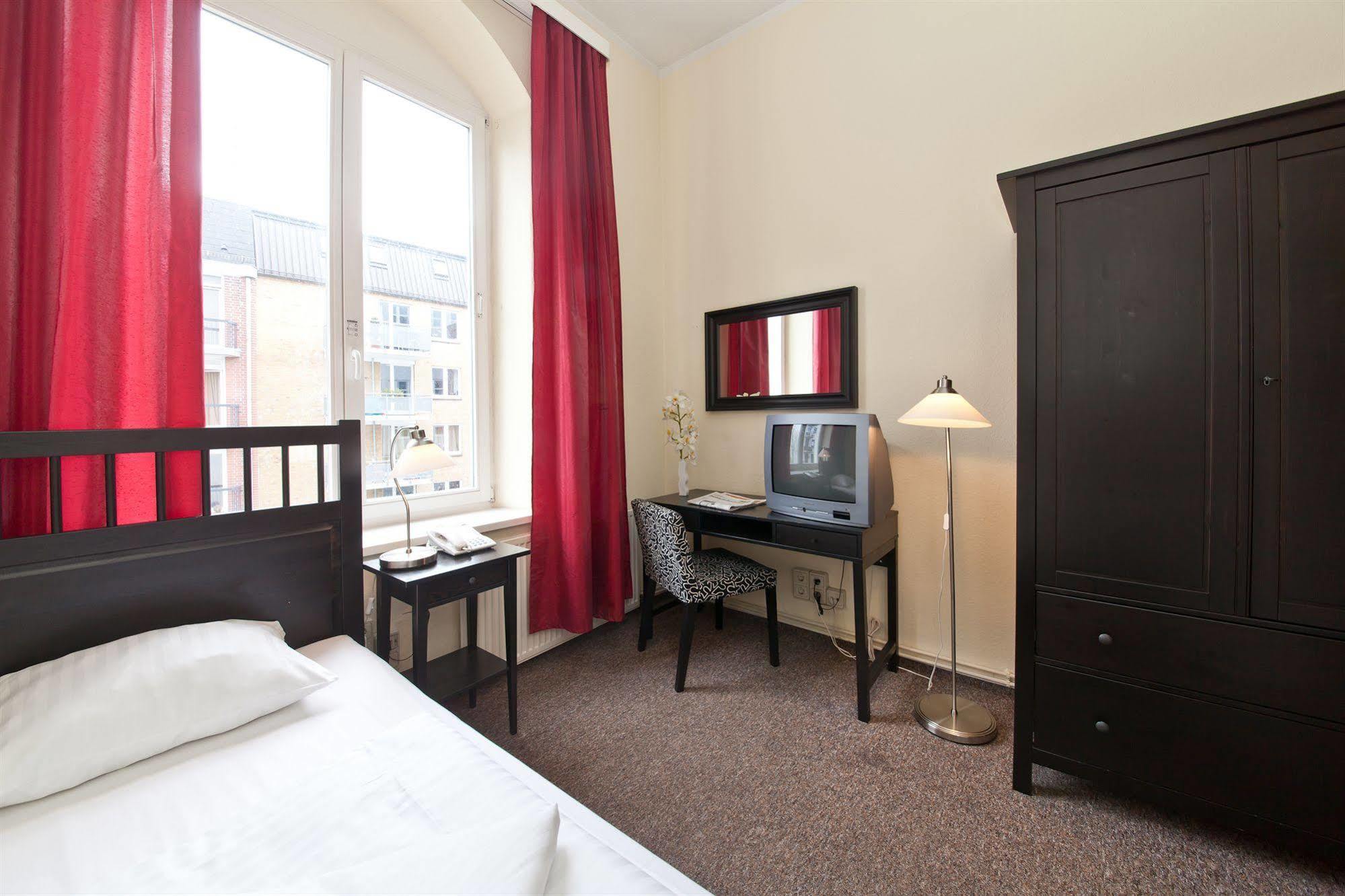 Hotel Holstenwall Hamburg Neustadt Ngoại thất bức ảnh